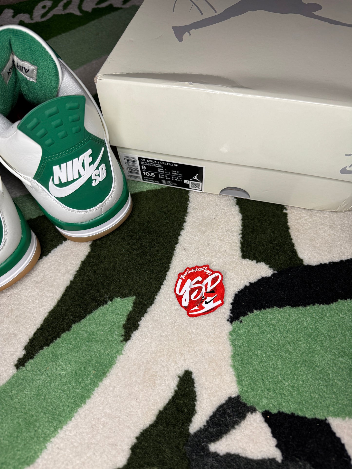 Jordan 4 SB Pine Green