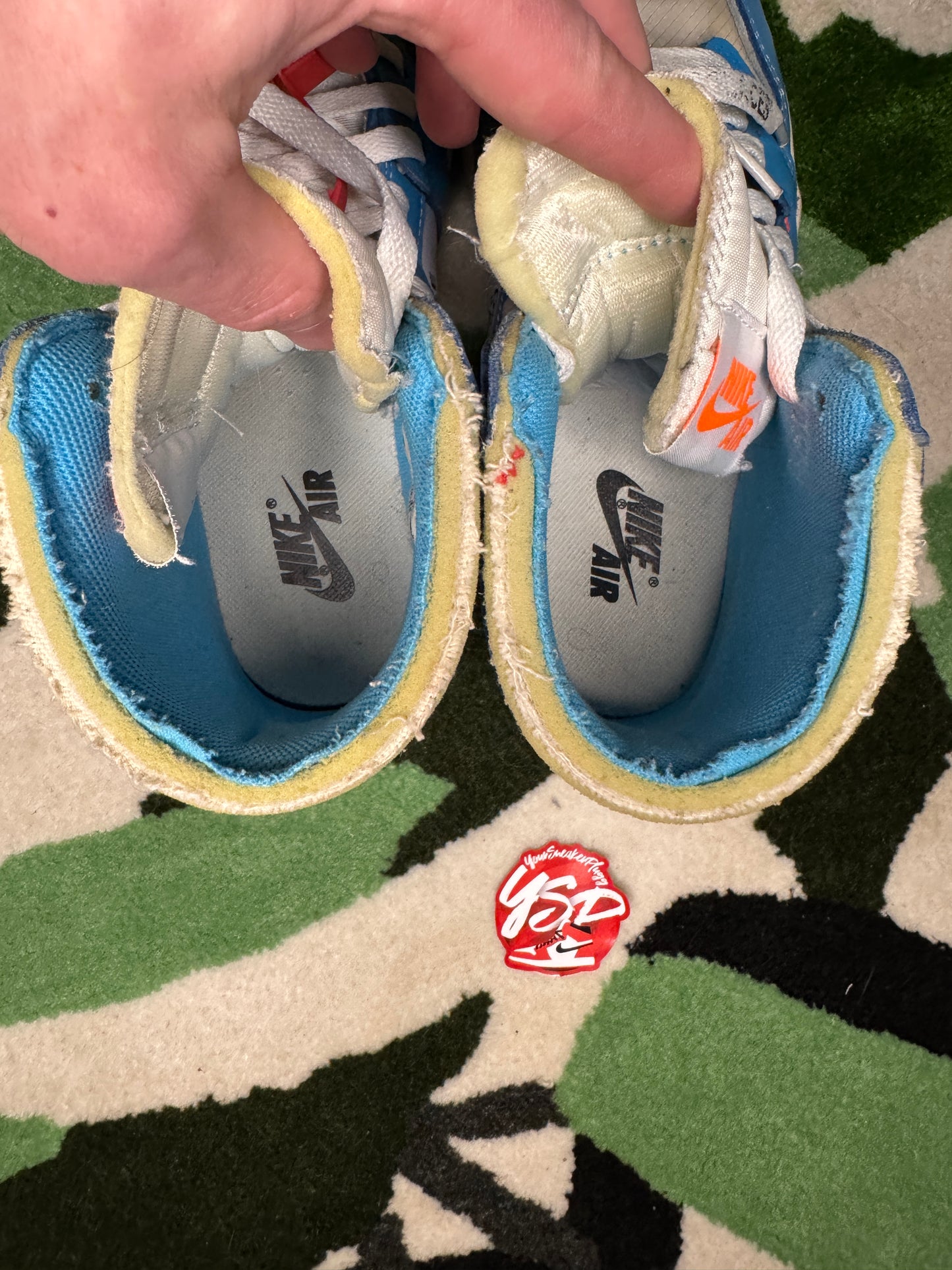 Jordan 1 OFF-WHITE “UNC”