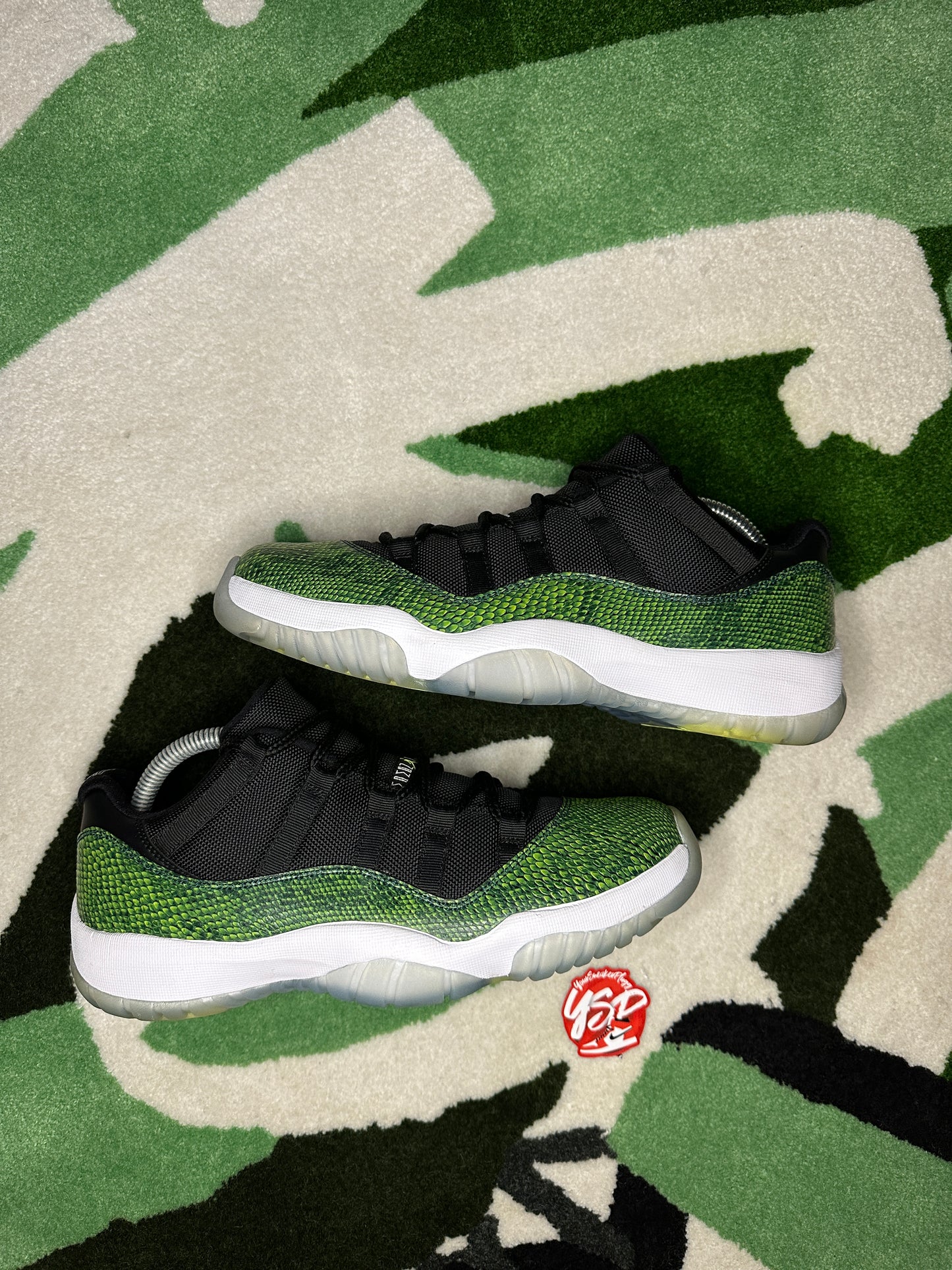 Jordan 11 Low “Green Snakeskin”