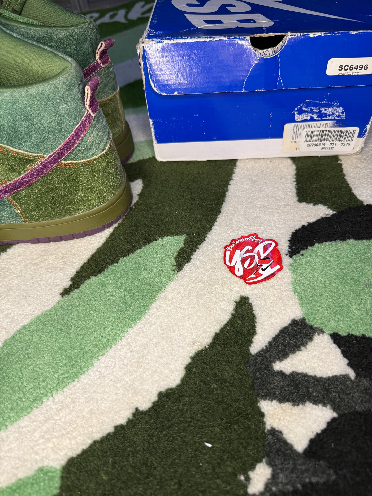 Nike SB Dunk High “Skunk”