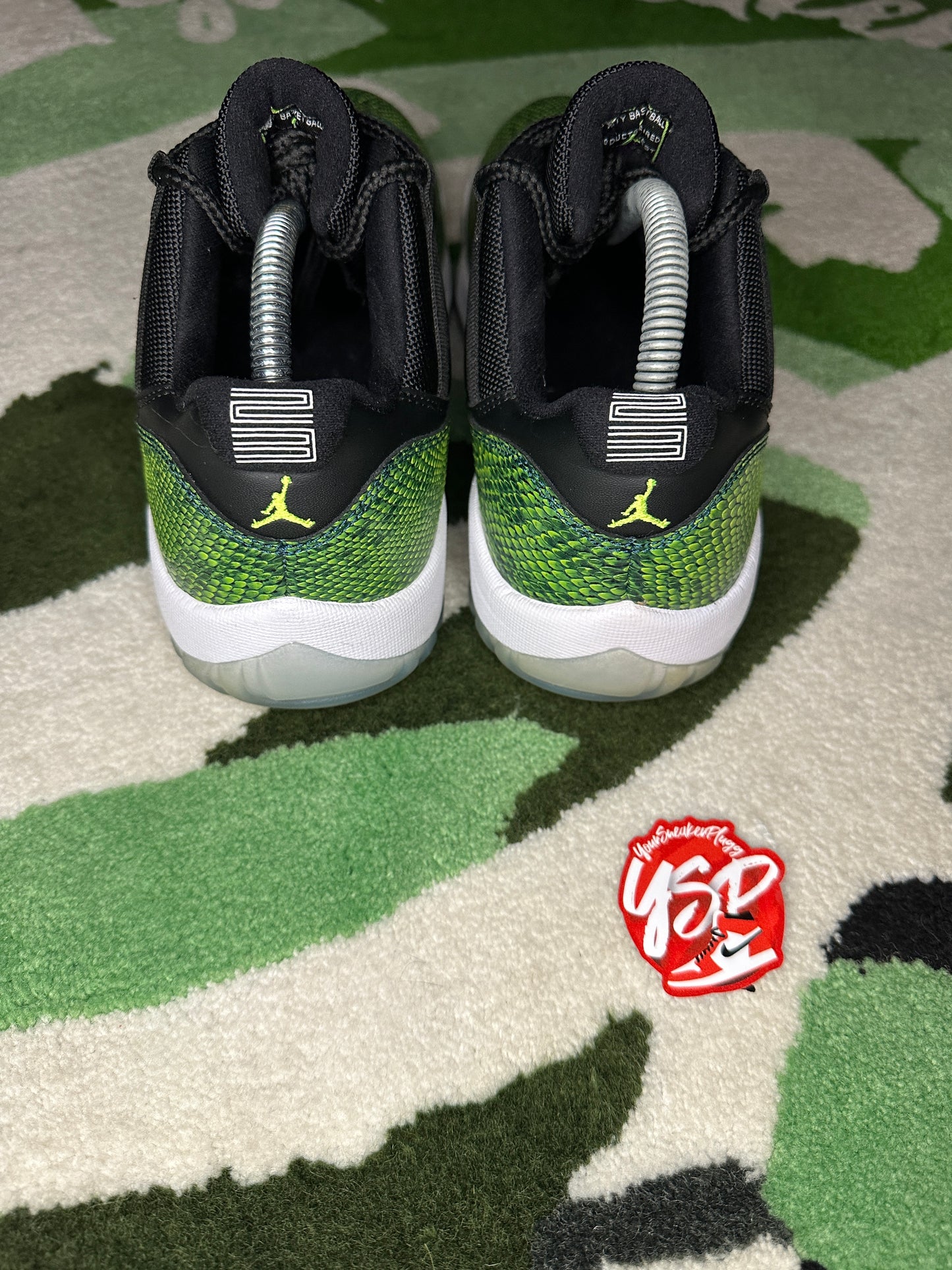 Jordan 11 Low “Green Snakeskin”