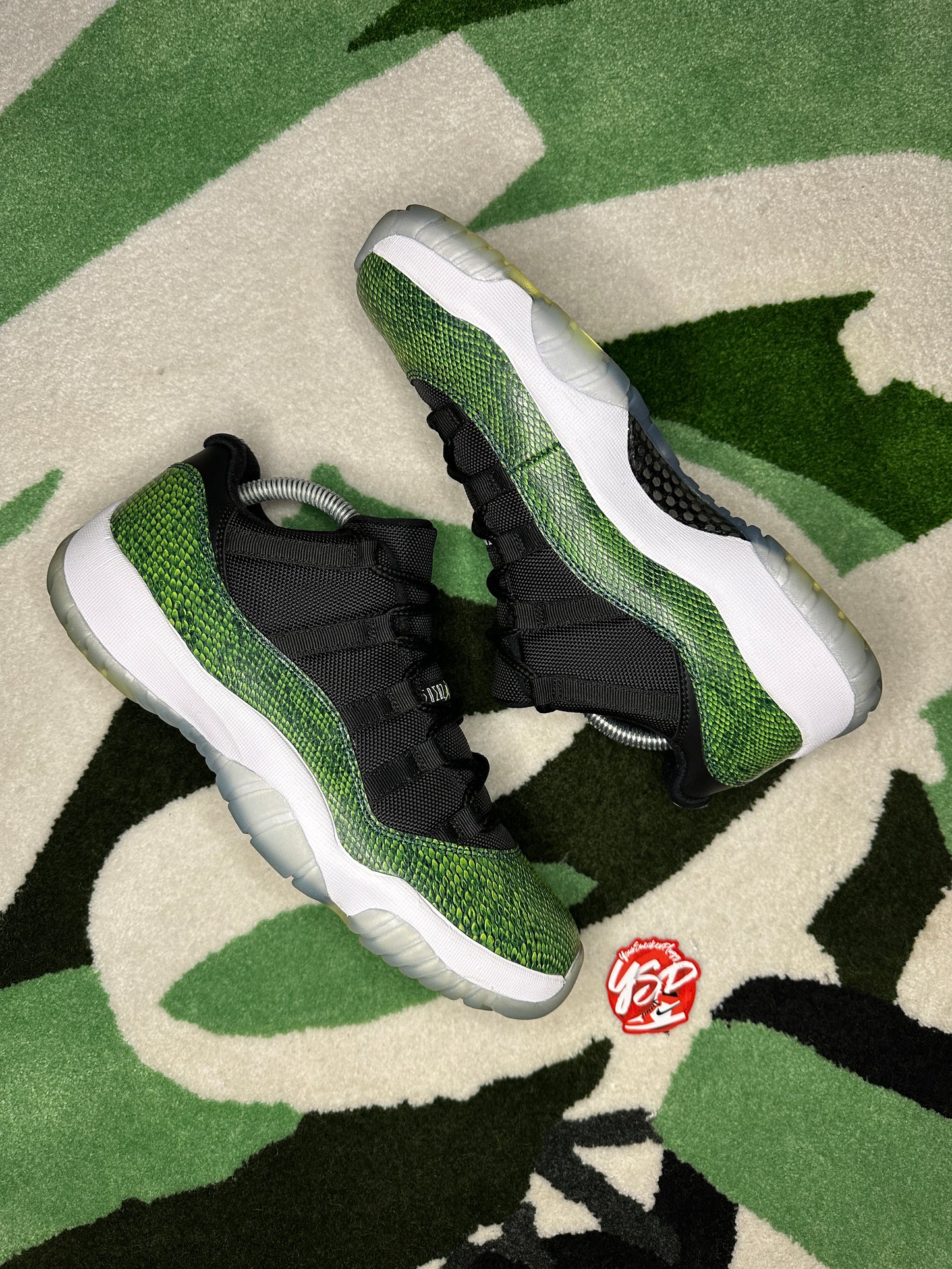 Jordan 11 Low “Green Snakeskin”