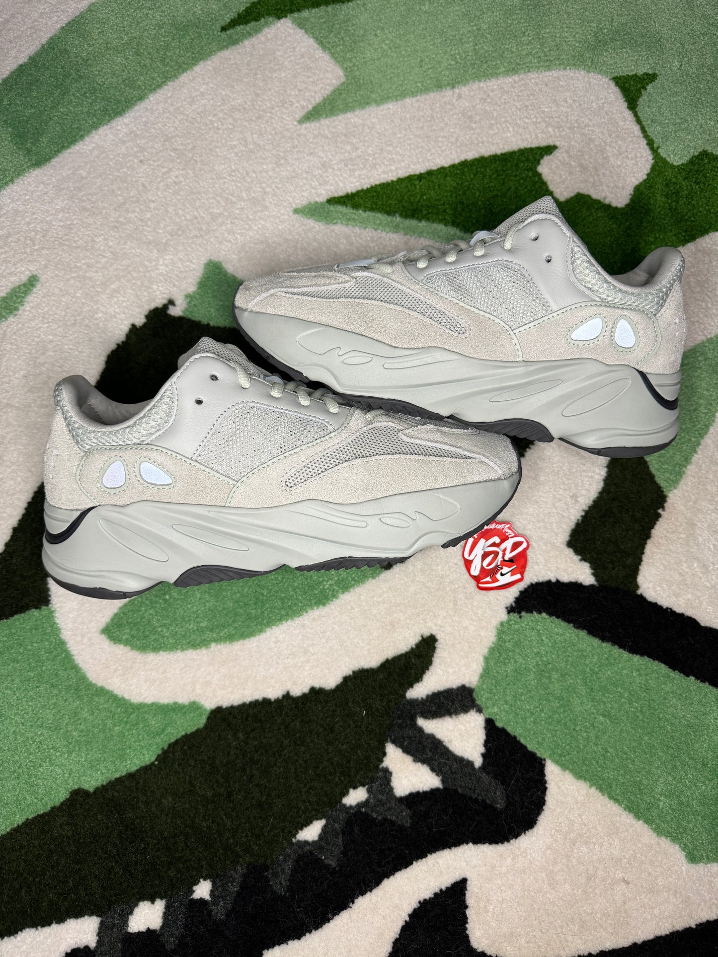 Yeezy 700 “Salt”