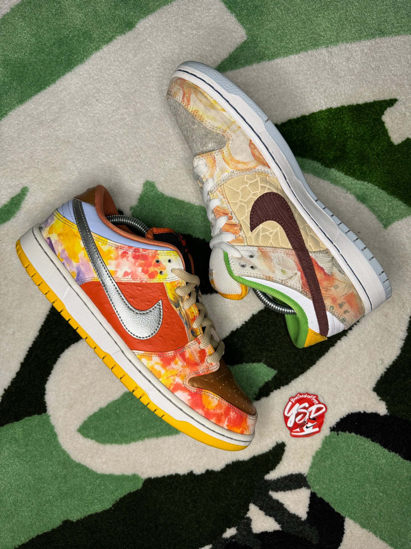 Nike SB Dunk Low “Street Hawker”