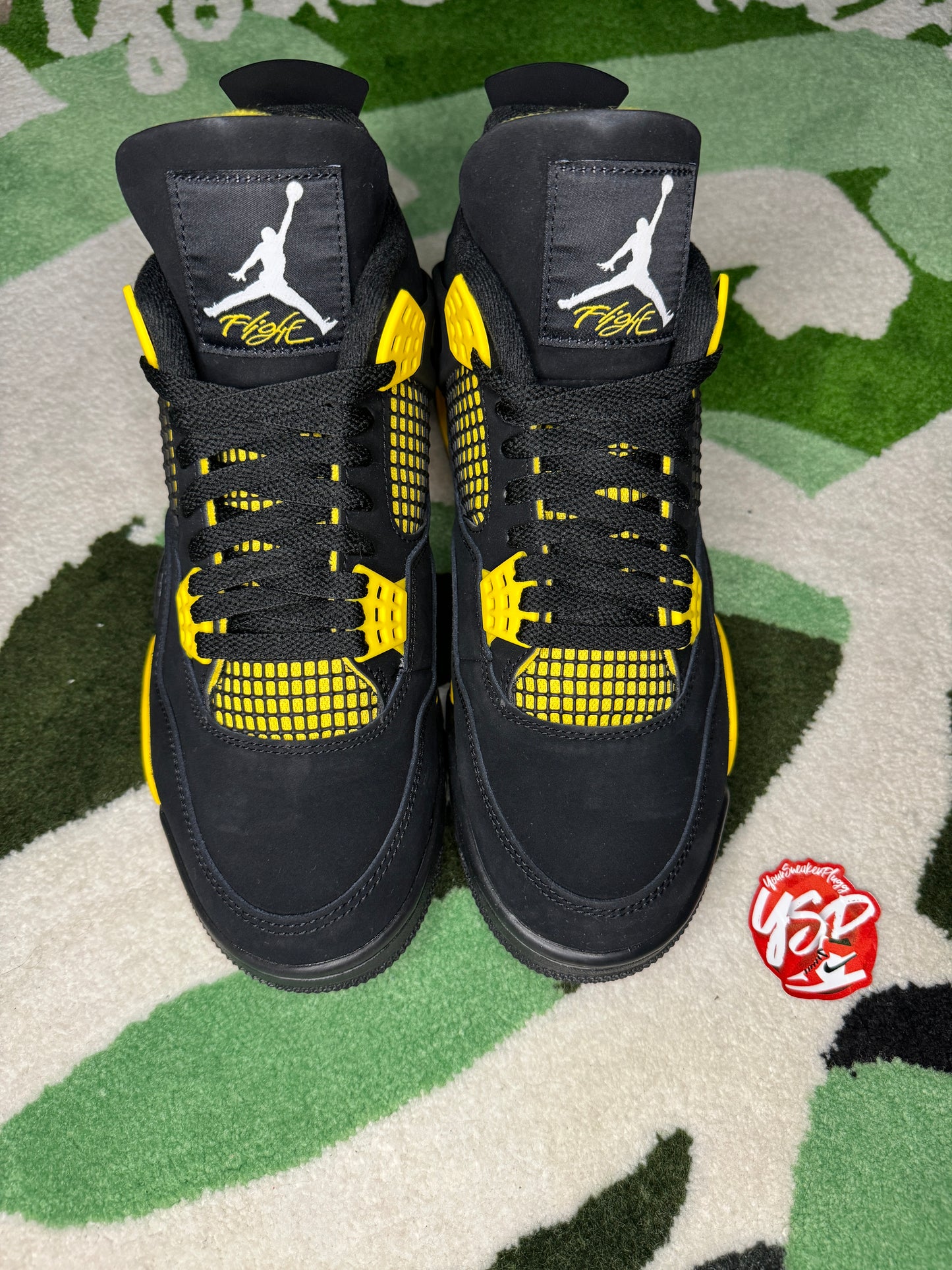 Jordan 4 “Thunder”