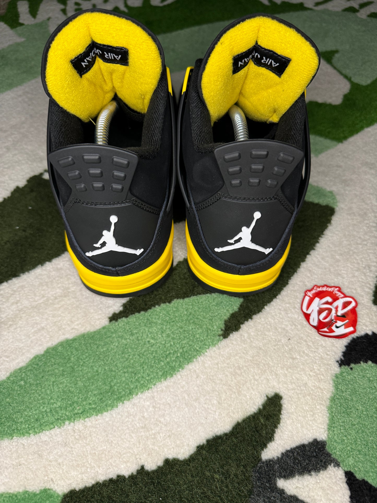 Jordan 4 “Thunder”