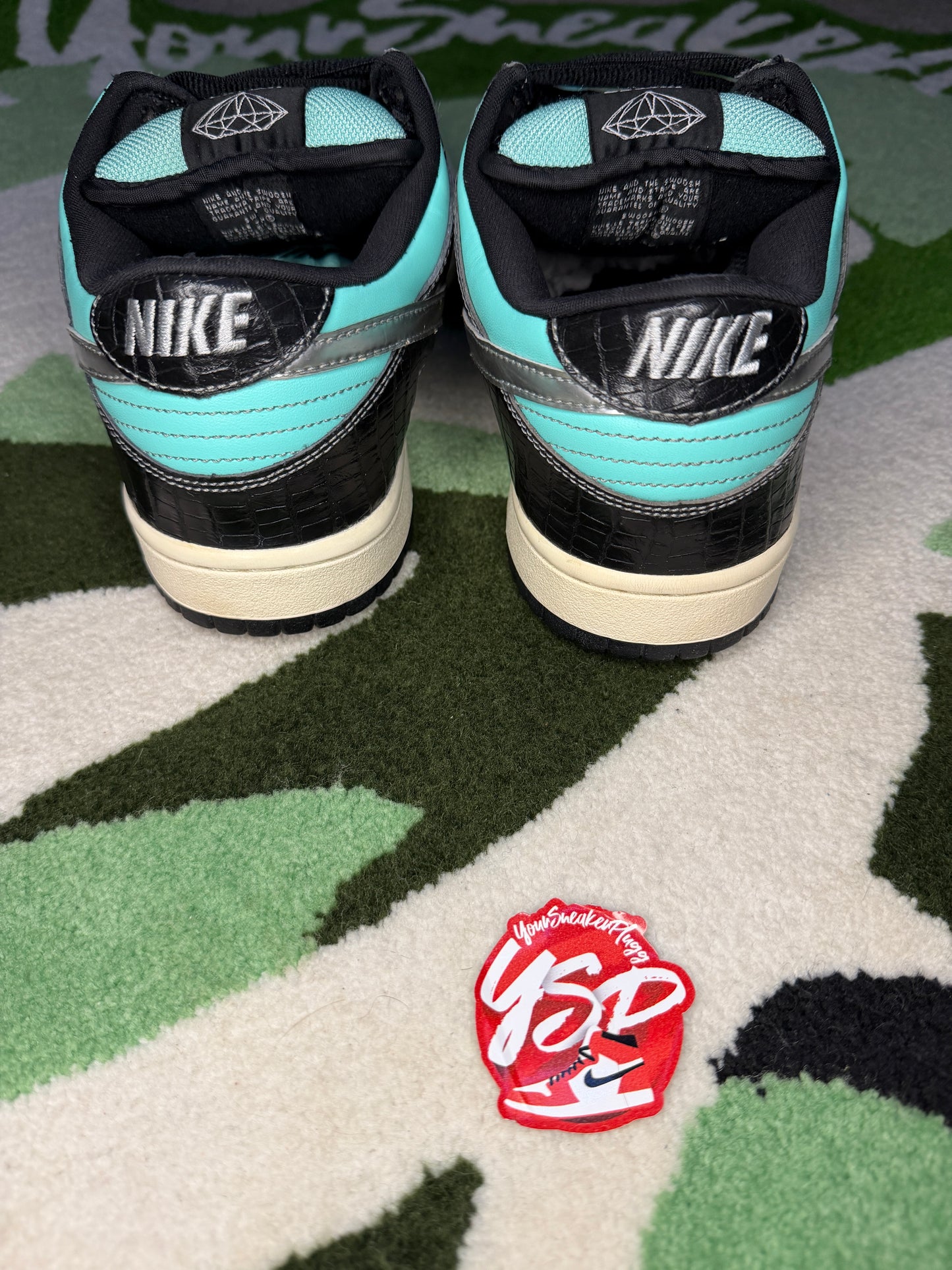Nike SB Dunk Low x Diamond Supply Co. “Tiffany”