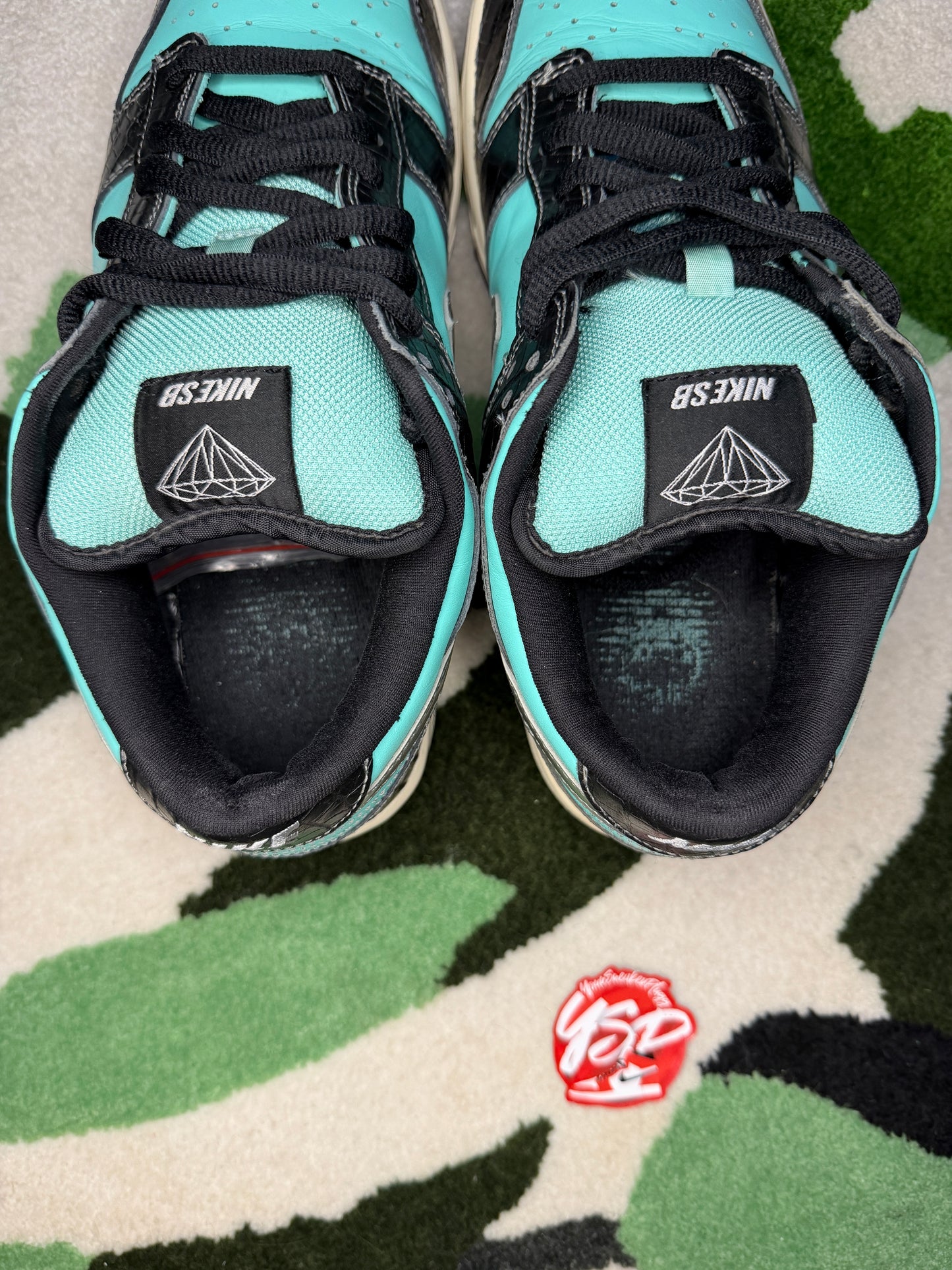 Nike SB Dunk Low x Diamond Supply Co. “Tiffany”