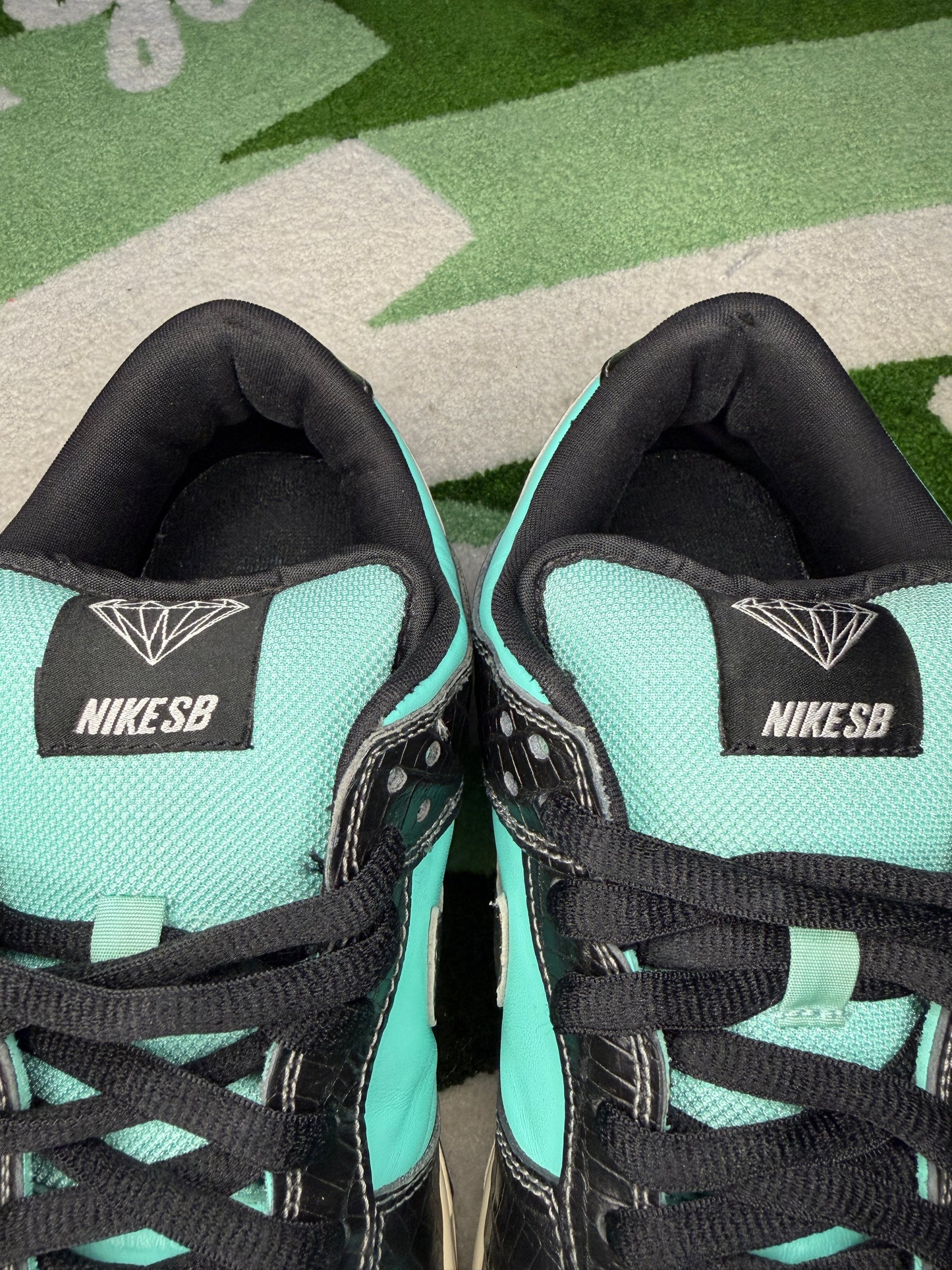 Nike SB Dunk Low x Diamond Supply Co. “Tiffany”