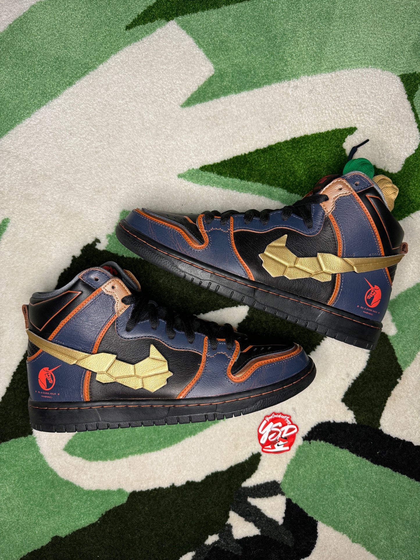 Nike SB Dunk High “Gundam”