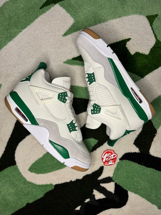 Jordan 4 SB “Pine Green”