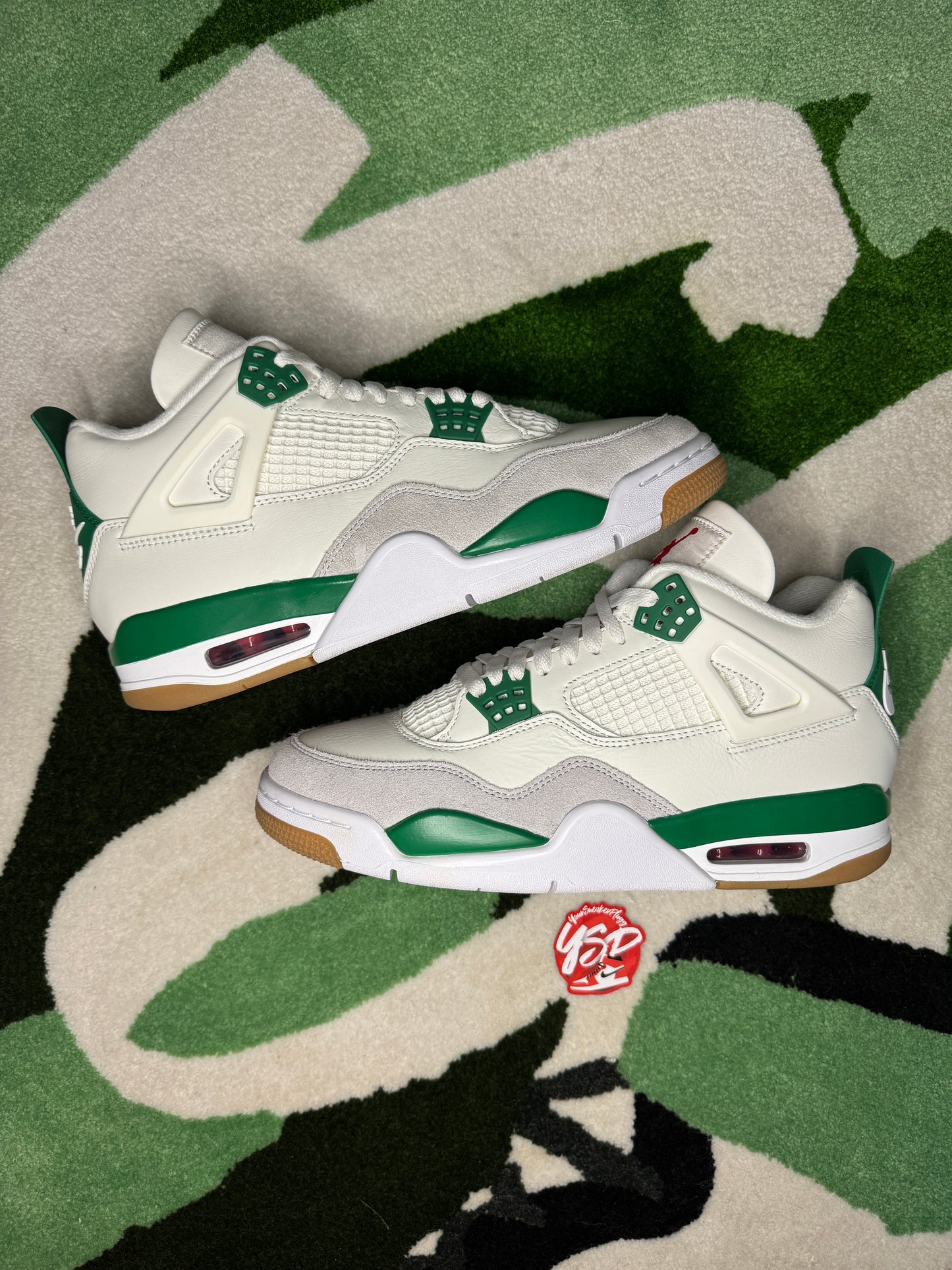 Jordan 4 SB “Pine Green”