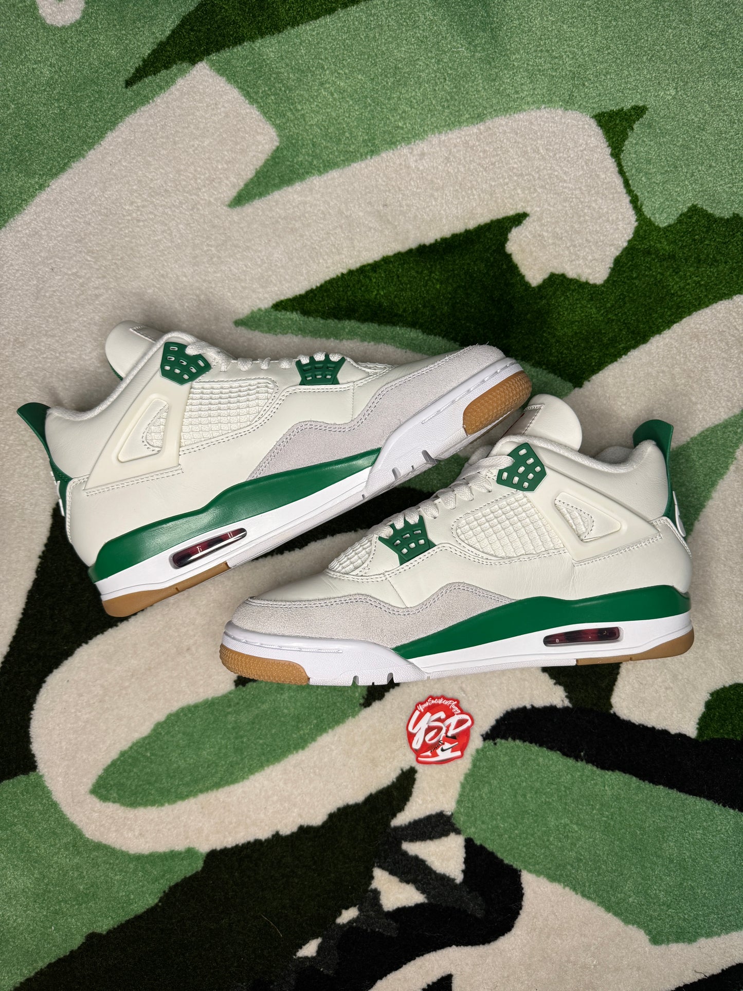 Jordan 4 SB “Pine Green”