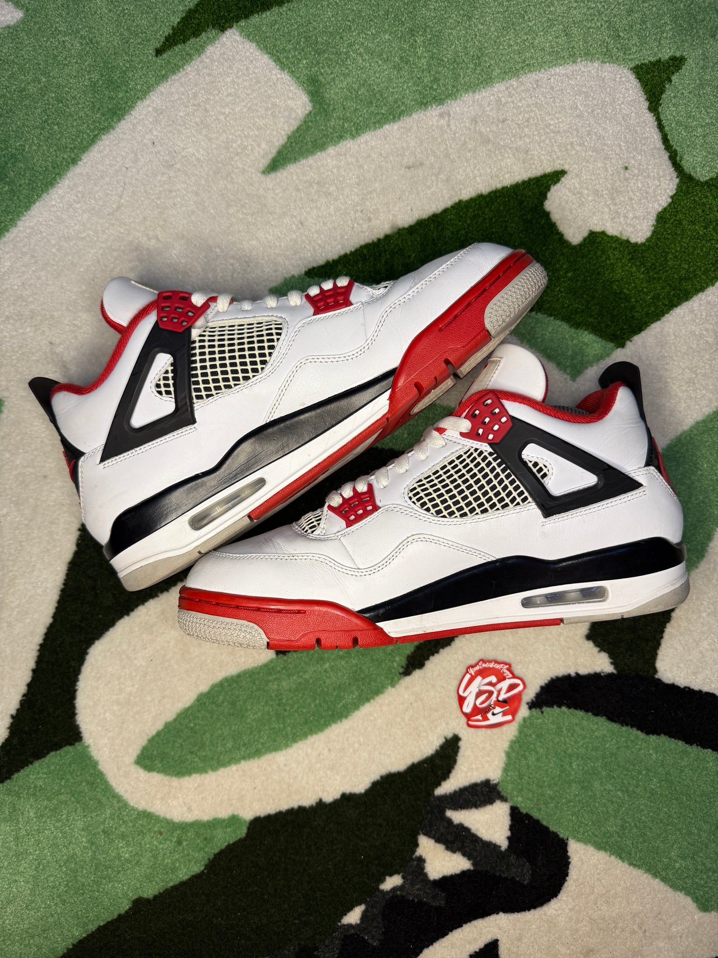 Jordan 4 “Fire Red”