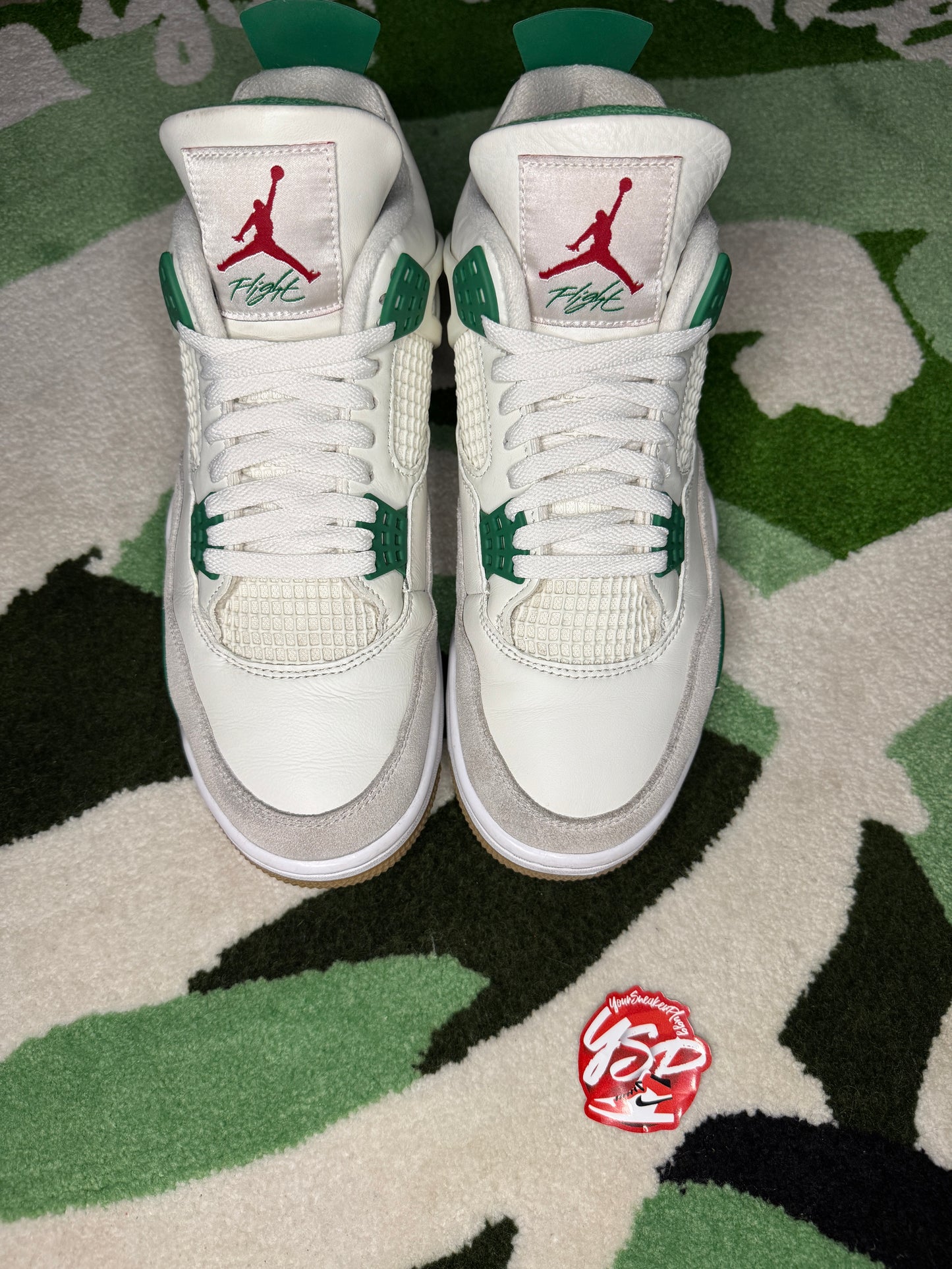 Jordan 4 SB “Pine Green”