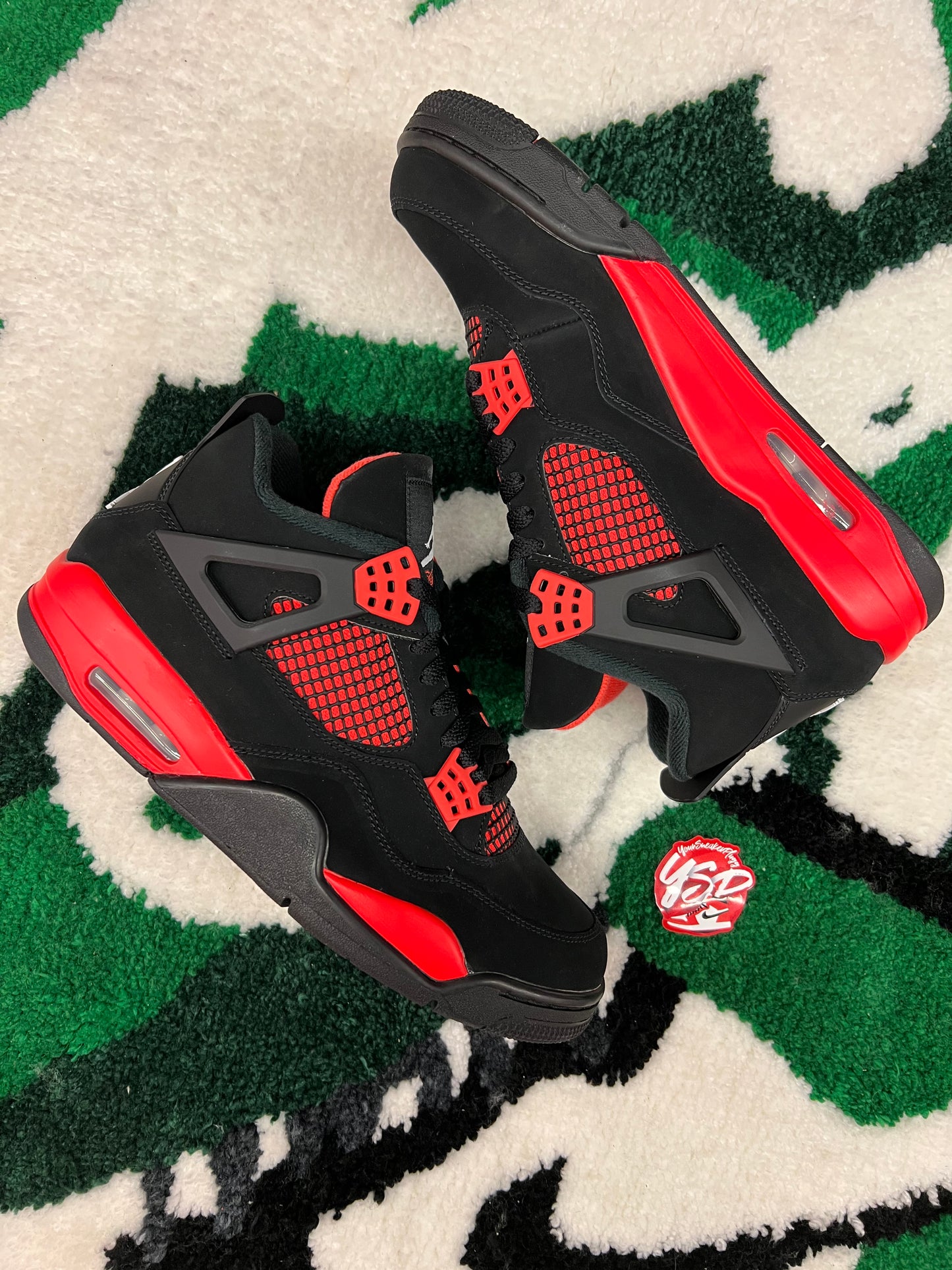 Jordan 4 “Red Thunder”