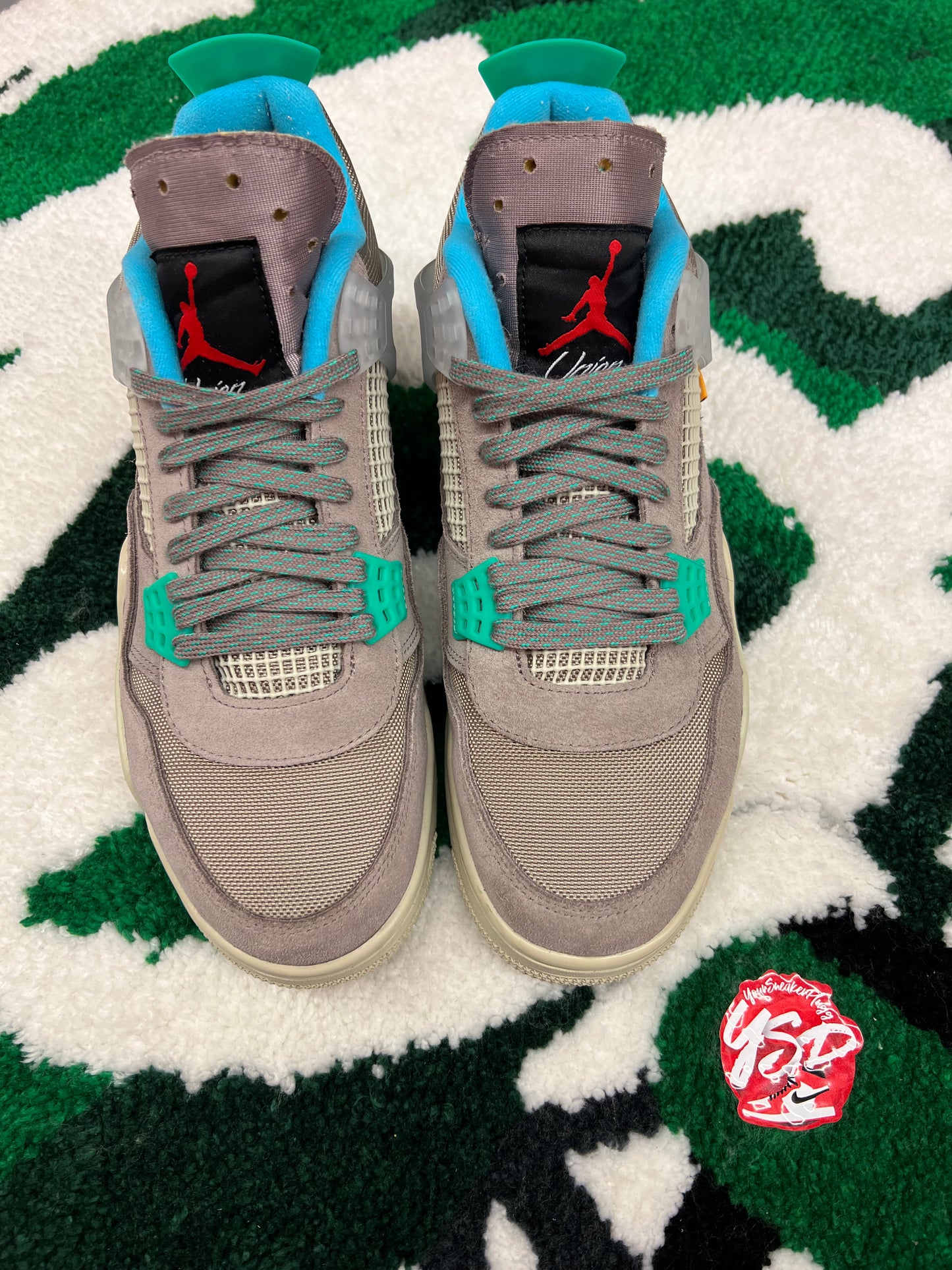 Jordan 4 x Union “Taupe Haze”