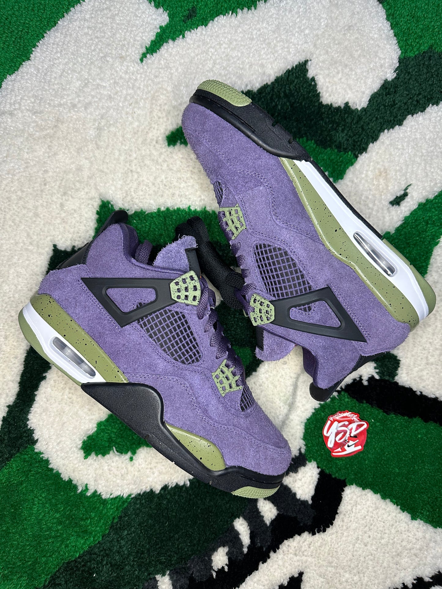 Jordan 4 “Canyon” (W)